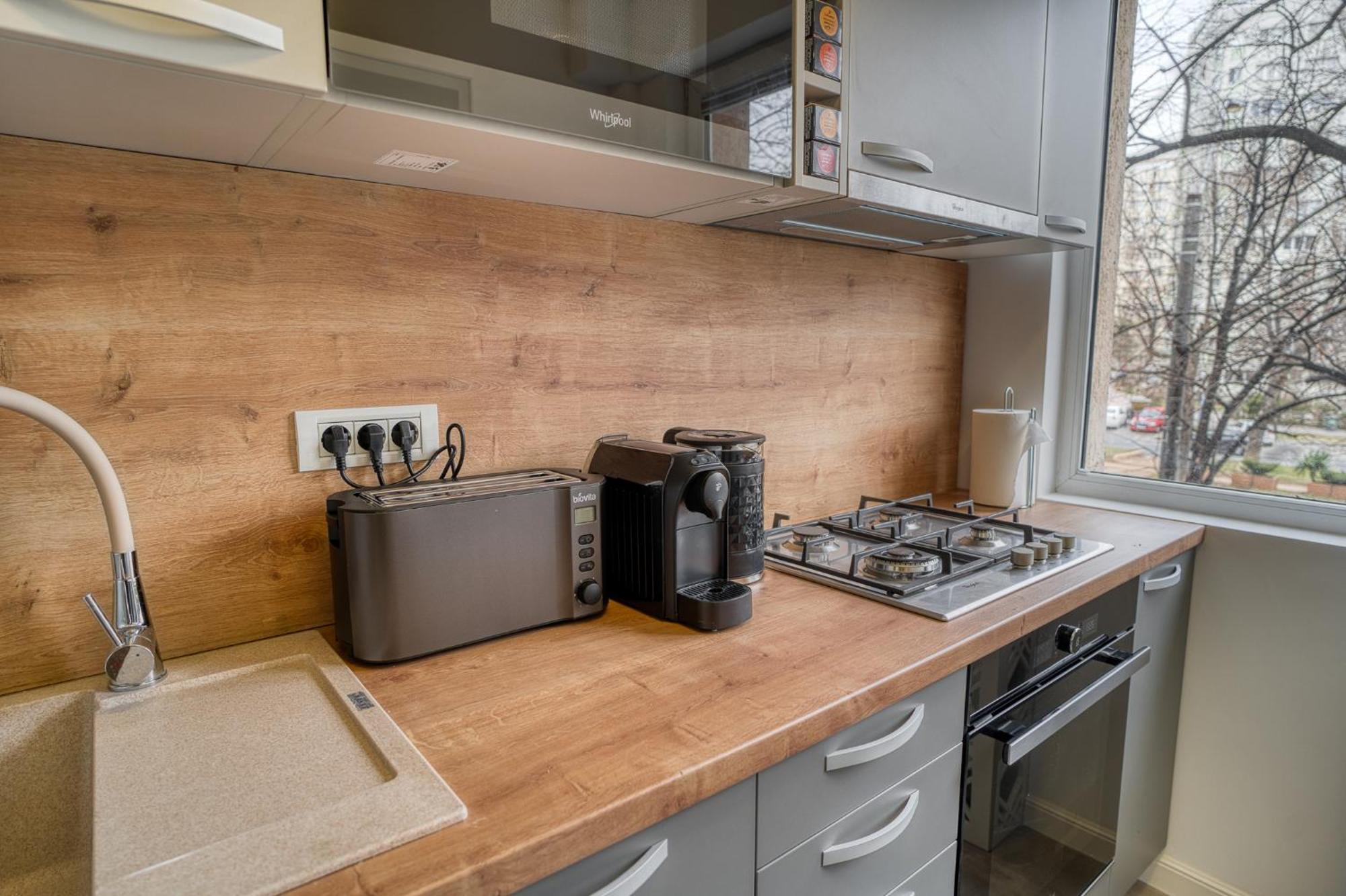 City Chic Retreat: Newly Renovated 1Br Apartment Bukurešť Exteriér fotografie